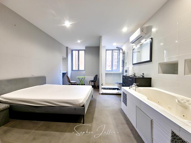 Appartement - 117 m² - 4 pièces