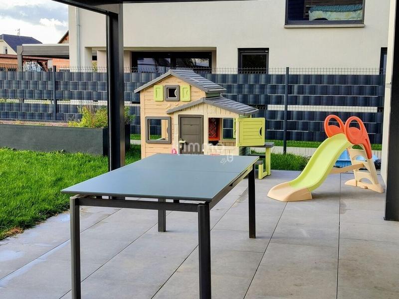 Maison - 102 m² - 5 pièces