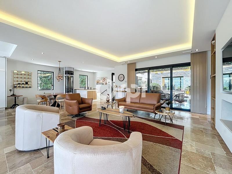 Villa - 160 m² - 4 pièces