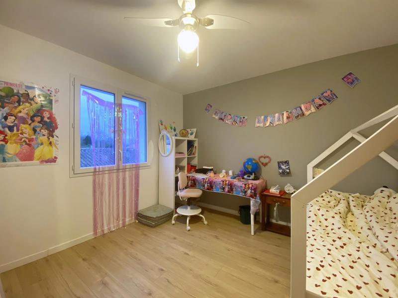 Maison - 92 m² - 5 pièces