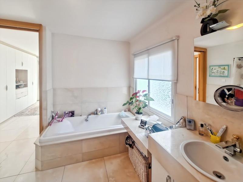 Appartement - 63 m² - 2 pièces