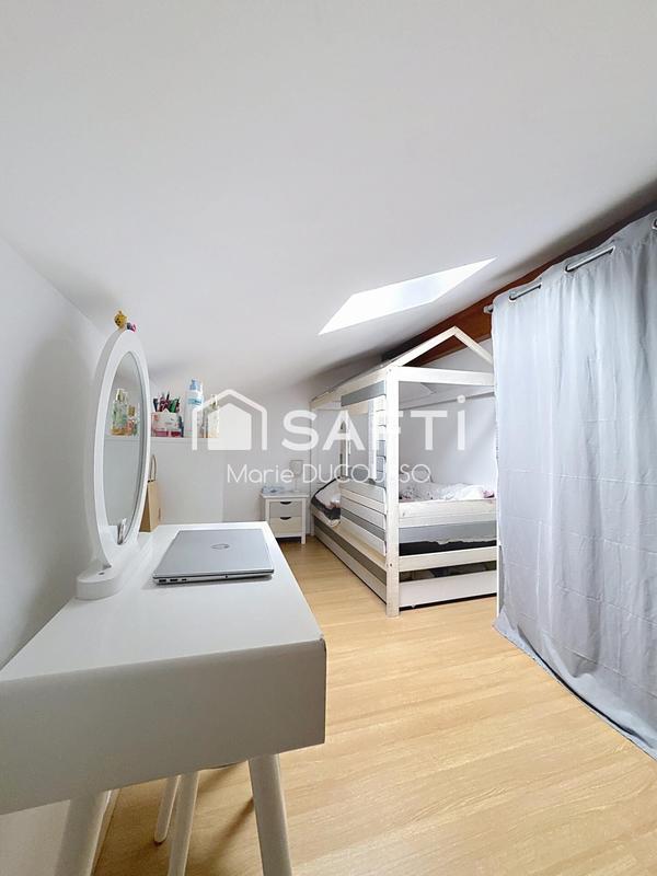 Maison - 121 m² - 5 pièces