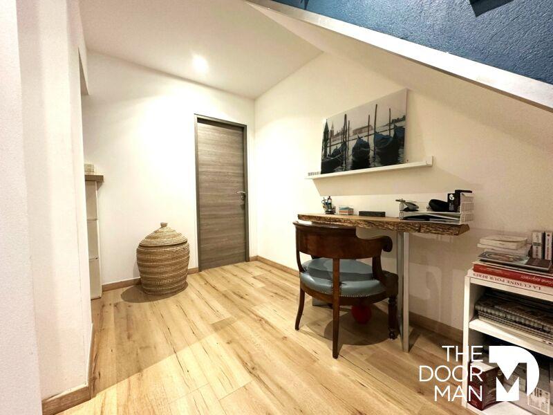 Maison - 190 m² - 6 pièces