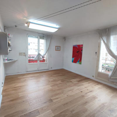 Appartement - 99 m² - 6 pièces