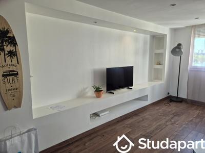 Chambre - 11 m² - 1 pièce