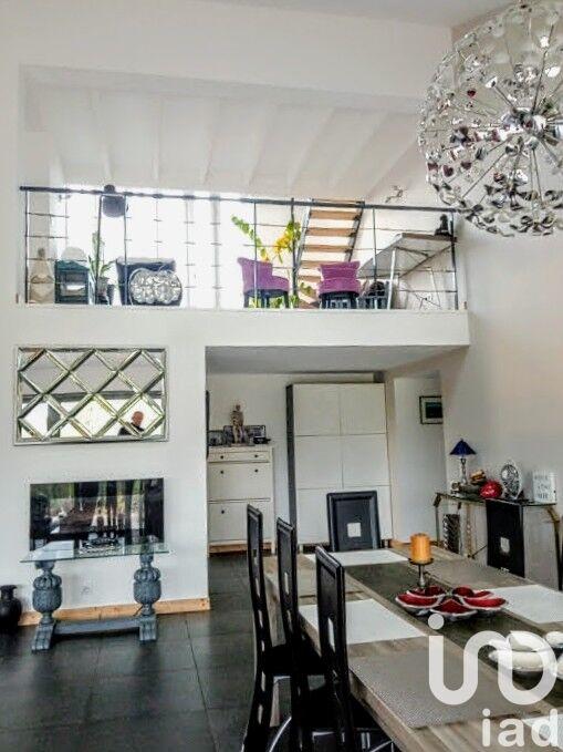 Maison de maîtres - 213 m² - 8 pièces