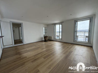 Appartement - 110 m² - 4 pièces