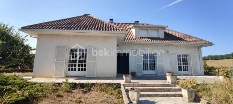 Demeure - 130 m² - 7 pièces