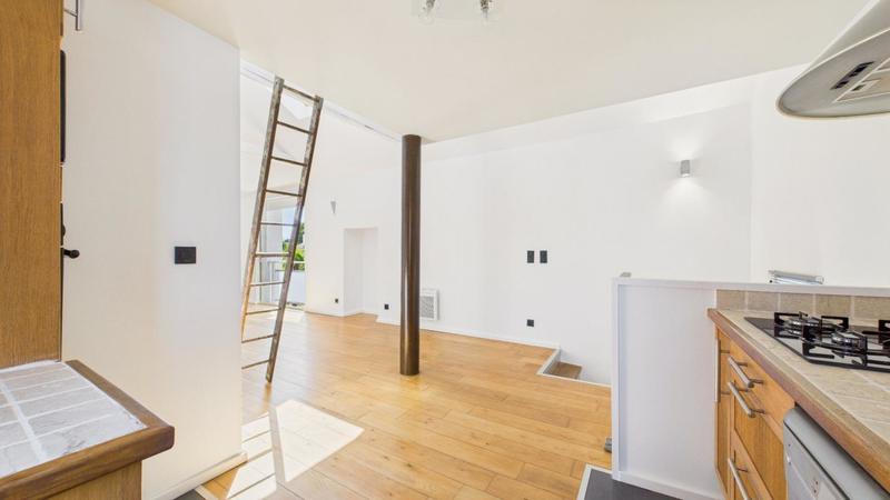 Appartement - 85 m² - 3 pièces