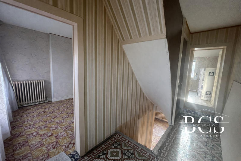 Maison - 82 m² - 7 pièces