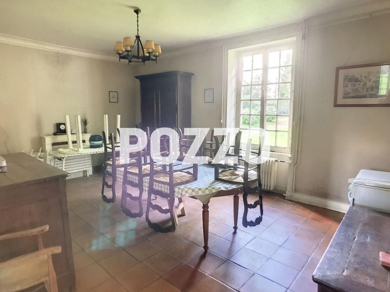 Maison - 334 m² - 7 pièces