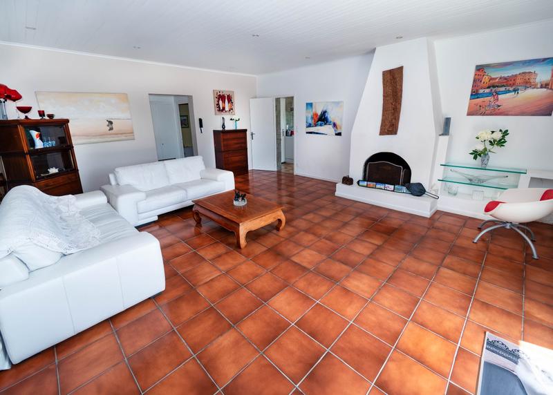 Maison - 180 m² - 6 pièces