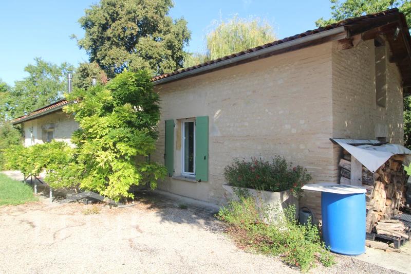 Maison en pierre - 325 m² - 8 pièces