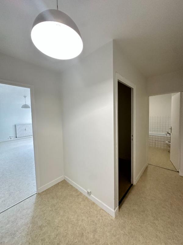 Appartement - 64 m² - 2 pièces