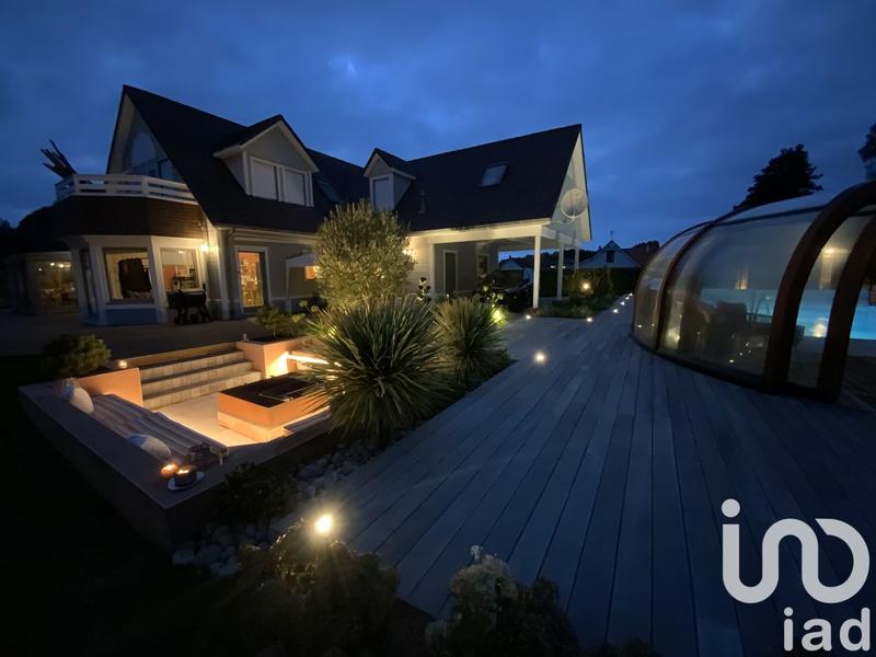 Maison - 362 m² - 9 pièces