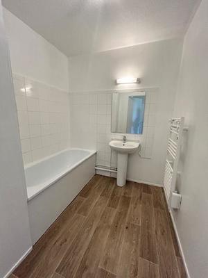 Appartement ancien - 67 m² - 3 pièces