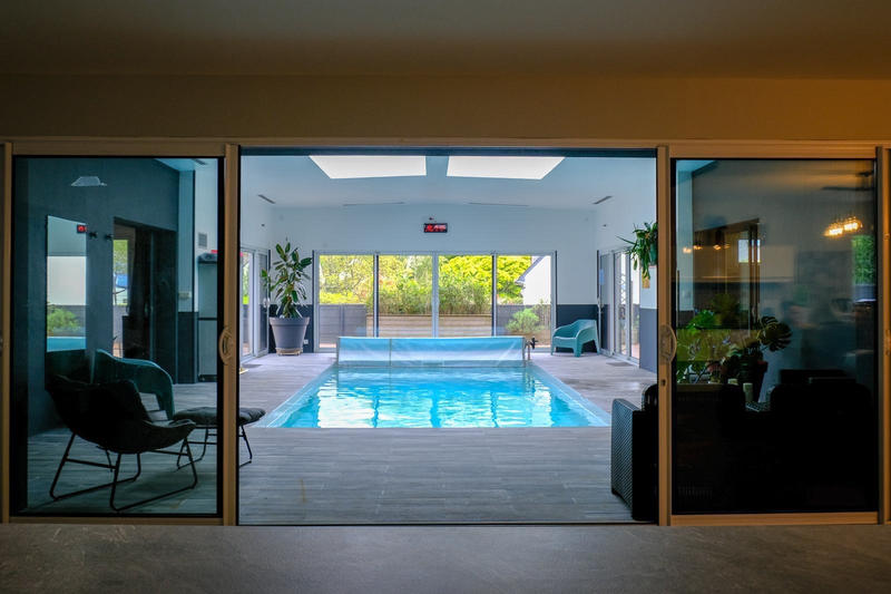 Villa - 550 m² - 12 pièces