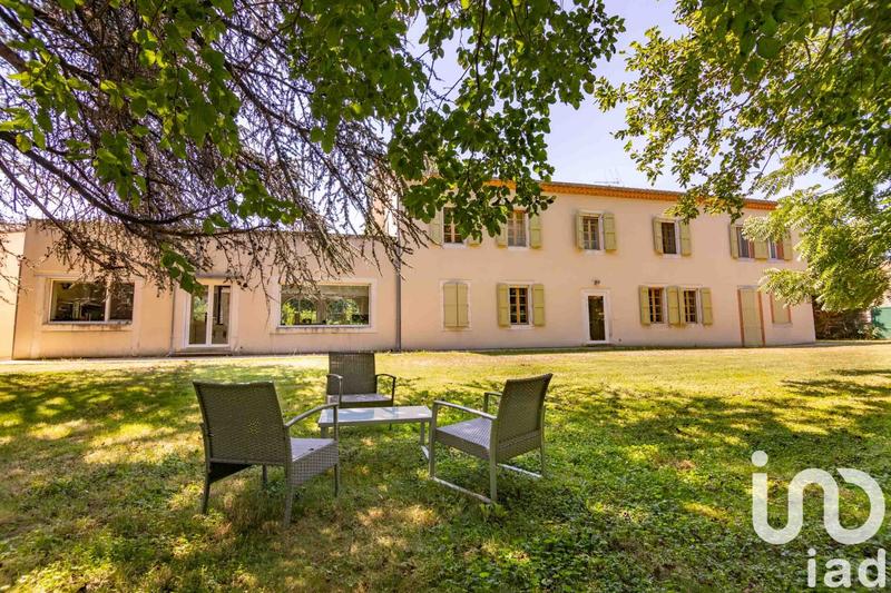 Maison - 405 m² - 12 pièces