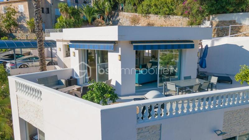 Maison d'architecte - 161 m² - 7 pièces