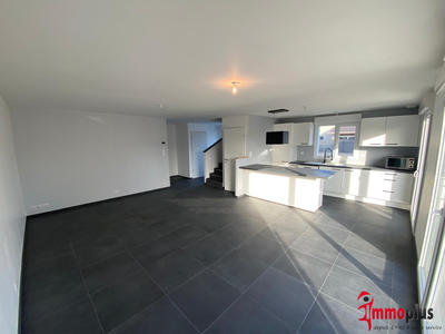 Maison - 98 m² - 5 pièces