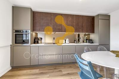 Appartement - 84 m² - 4 pièces