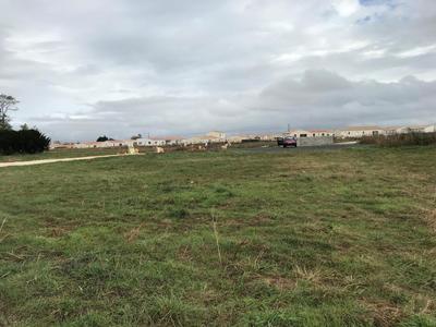 Terrain constructible - 710 m²