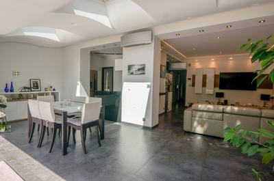 Maison - 160 m² - 7 pièces