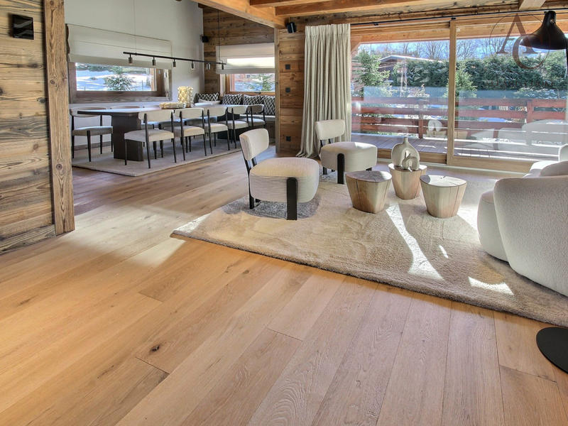 Châlet - 320 m² - 9 pièces