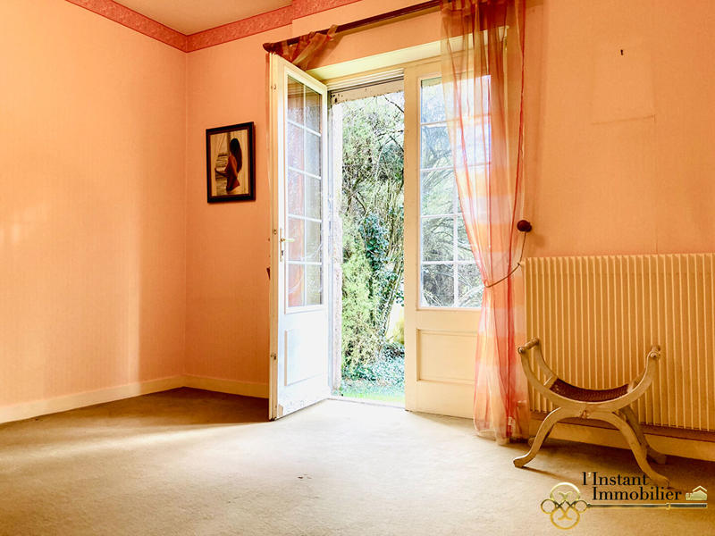 Maison - 206 m² - 8 pièces