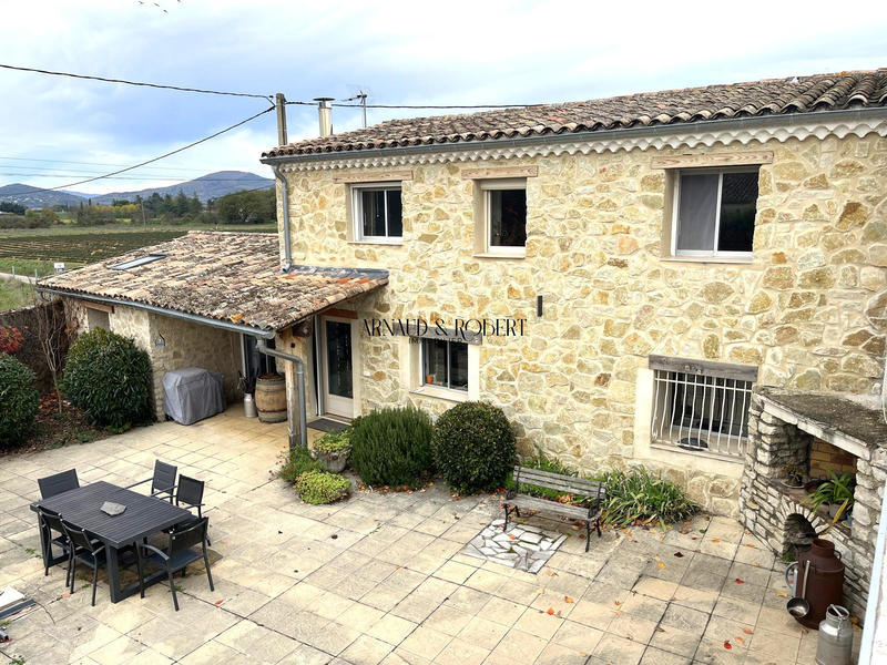 Maison ancienne - 238 m² - 8 pièces