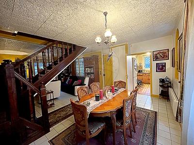 Maison - 89 m² - 5 pièces