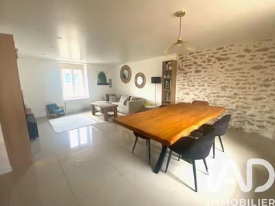 Maison - 120 m² - 4 pièces