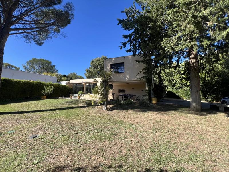 Villa - 200 m² - 5 pièces