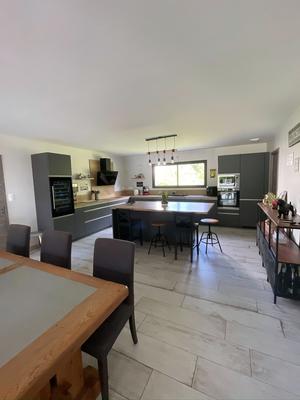 Maison - 191 m² - 6 pièces