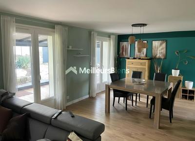 Maison - 135 m² - 6 pièces