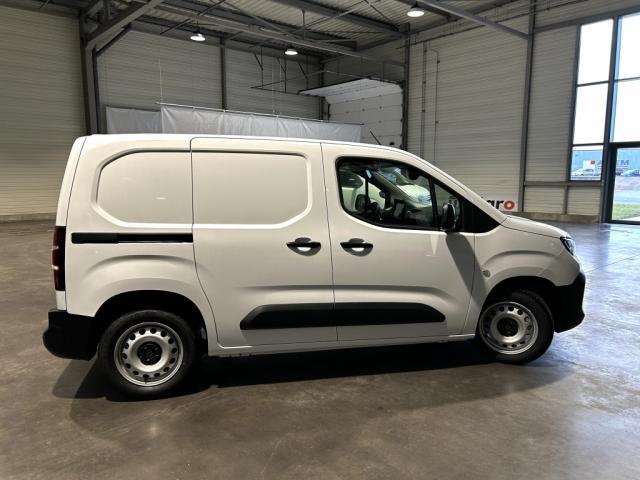 Peugeot Partner Fourgon Prix Ttc - m 650 Kg Bluehdi 130 Eat8 3 Places Moduwork Camera Led Main Libre Berlingo