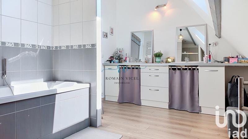 Maison - 293 m² - 7 pièces