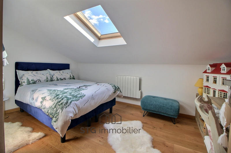 Maison - 185 m² - 5 pièces