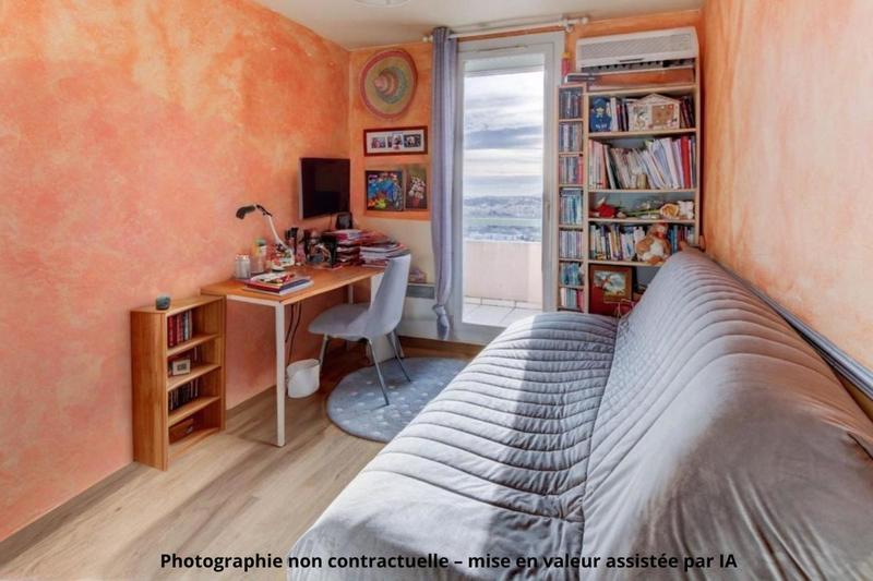 Appartement - 100 m² - 5 pièces
