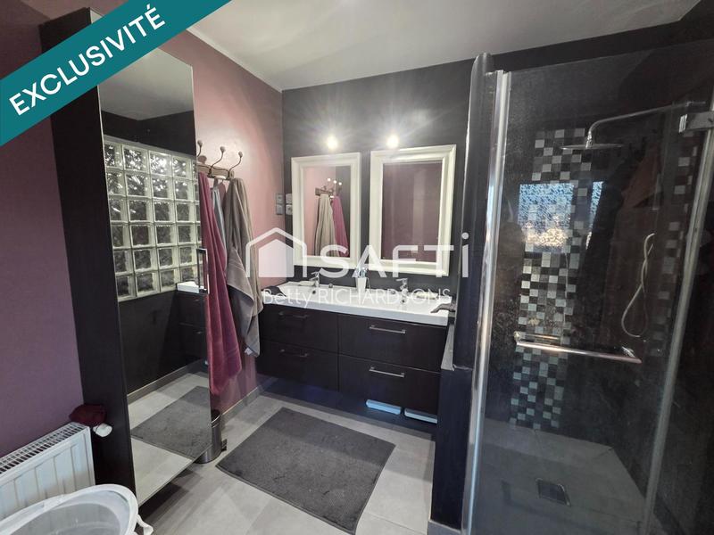 Maison - 119 m² - 8 pièces