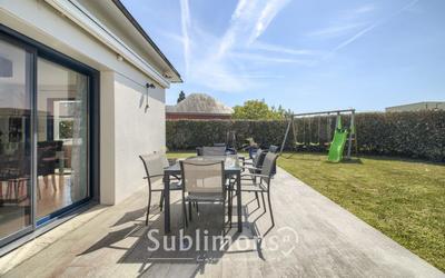 Maison - 121 m² - 6 pièces