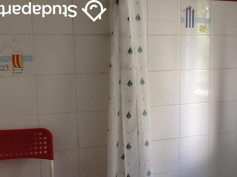 Chambre - 13 m² - 1 pièce