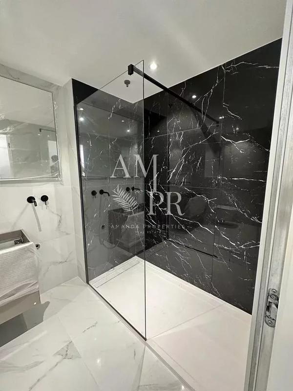 Appartement - 129 m² - 5 pièces