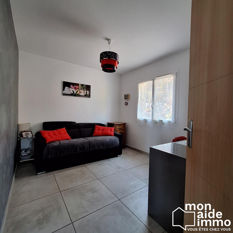Maison - 235 m² - 7 pièces