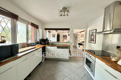 Appartement - 84 m² - 3 pièces