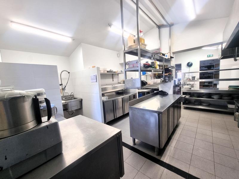 Fonds de commerce - 219 m²