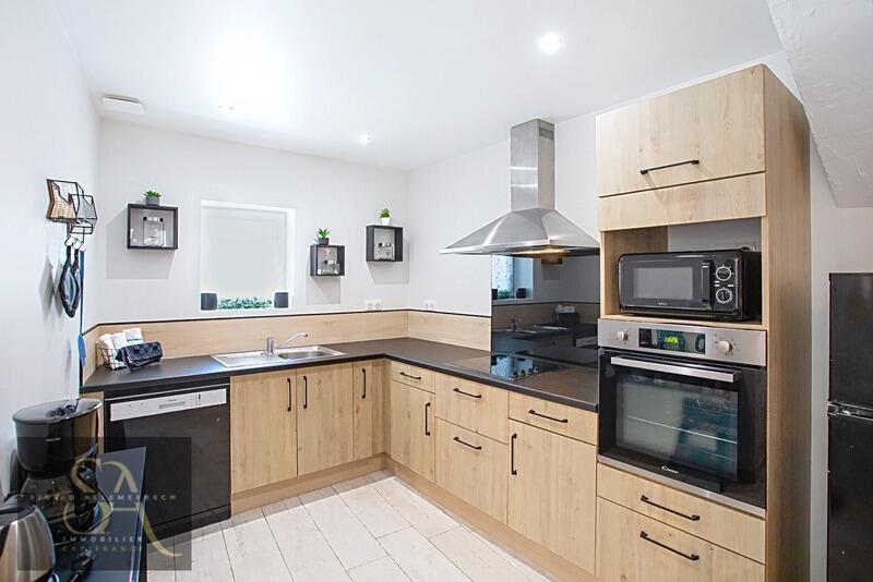 Propriété - 1 100 m² - 35 pièces