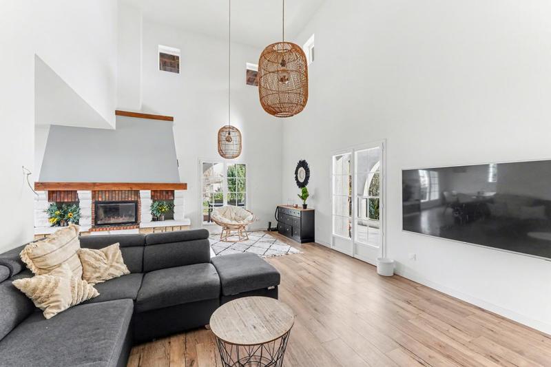 Maison - 235 m² - 7 pièces