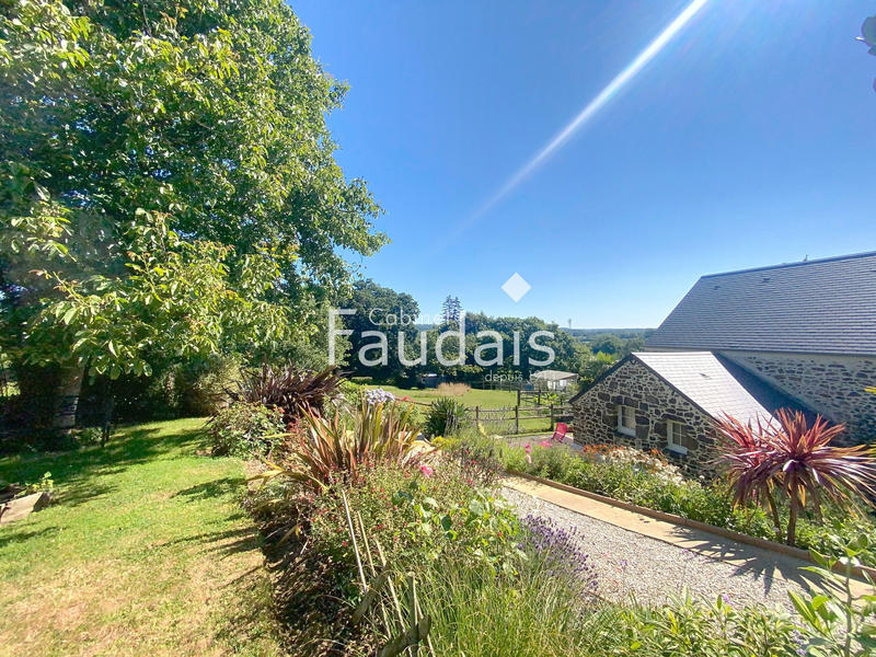 Maison - 151 m² - 6 pièces