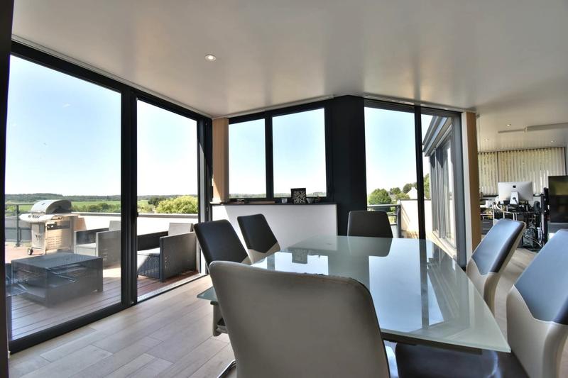 Maison contemporaine - 200 m² - 8 pièces
